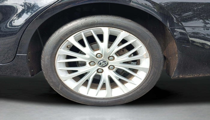 2020 Toyota Camry HYBRID, Hybrid, Automatic, 67,525 km, Left Rear Wheel