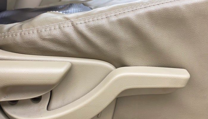 2015 Honda Amaze 1.2L I-VTEC SX, Petrol, Manual, 1,39,312 km, Driver Side Adjustment Panel