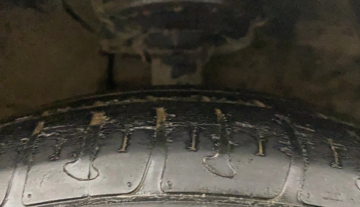 2015 Hyundai Grand i10 SPORTZ 1.2 KAPPA VTVT, Petrol, Manual, 29,847 km, Right Front Tyre Tread