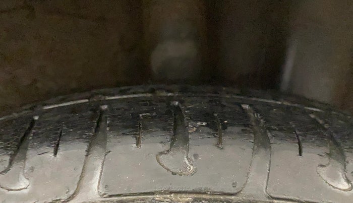 2015 Hyundai Grand i10 SPORTZ 1.2 KAPPA VTVT, Petrol, Manual, 29,847 km, Left Rear Tyre Tread