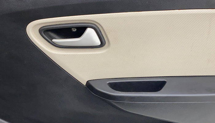 2022 Maruti Alto LXI O, Petrol, Manual, 94,604 km, Driver Side Door Panels Control