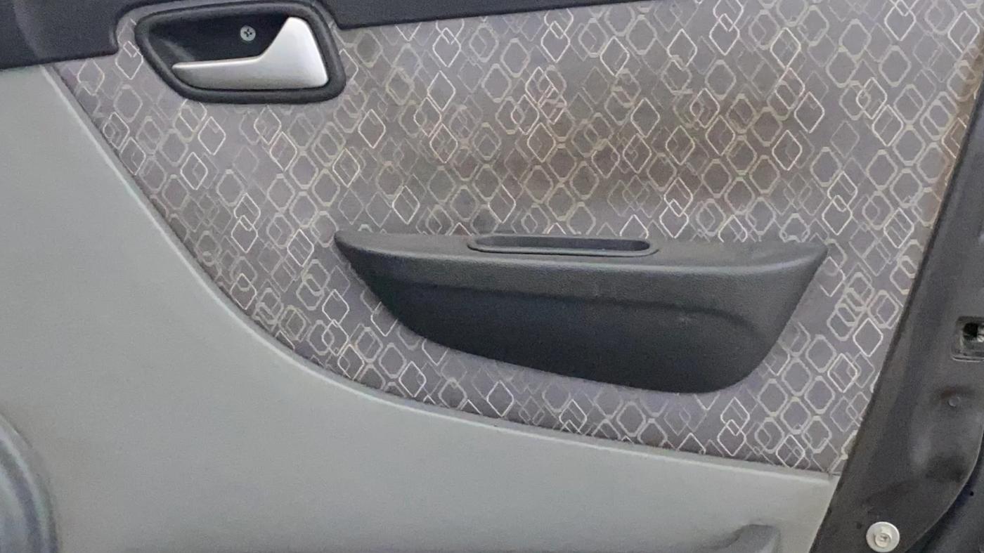 2019 Maruti Alto 800 LXI, Petrol, Manual, 55,100 km, Driver Side Door Panels Control