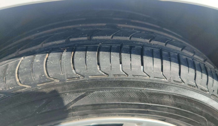 2018 Audi A4 3.5 TDI S LINE, Diesel, Automatic, 31,034 km, Left Front Tyre Tread