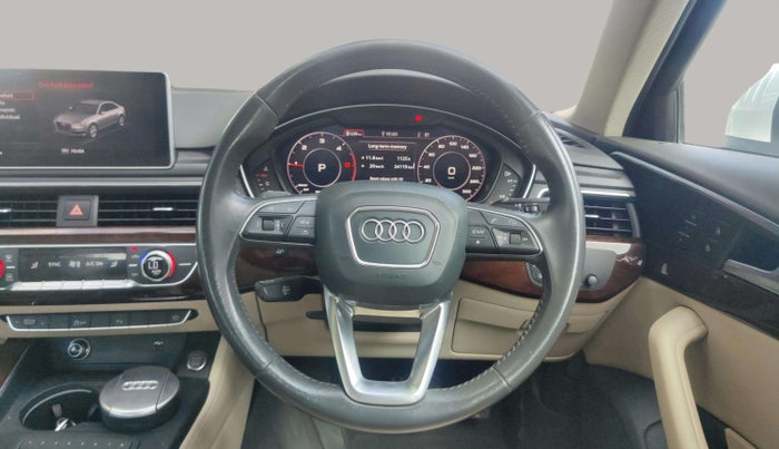 2018 Audi A4 3.5 TDI S LINE, Diesel, Automatic, 31,034 km, Steering Wheel Close Up