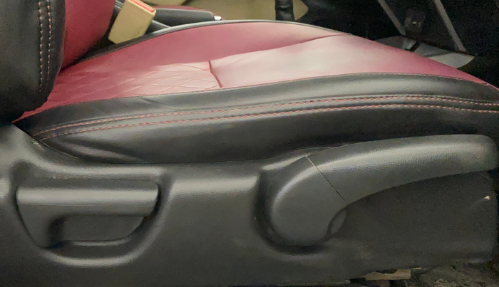 2018 Honda City 1.5L I-VTEC V MT, Petrol, Manual, 35,658 km, Driver Side Adjustment Panel