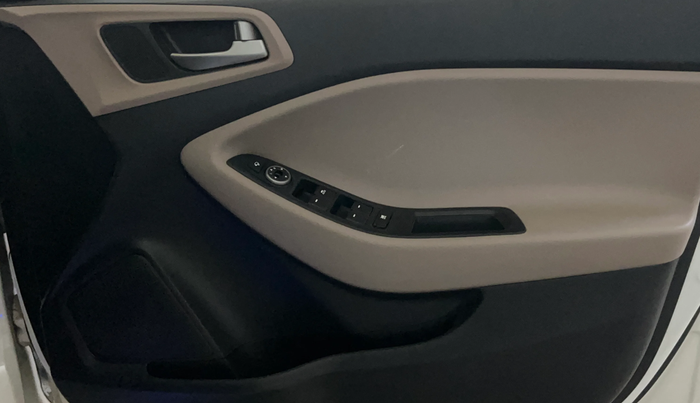 2019 Hyundai Elite i20 ASTA 1.2 (O), Petrol, Manual, 74,743 km, Driver Side Door Panels Control