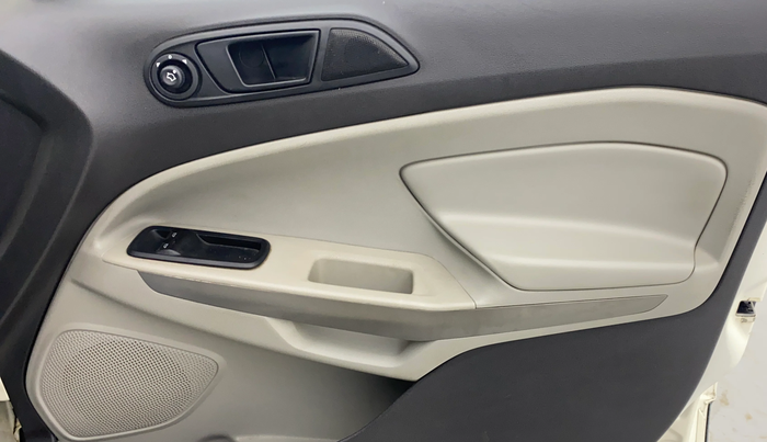 2015 Ford Ecosport AMBIENTE 1.5L PETROL, Petrol, Manual, 79,099 km, Driver Side Door Panels Control