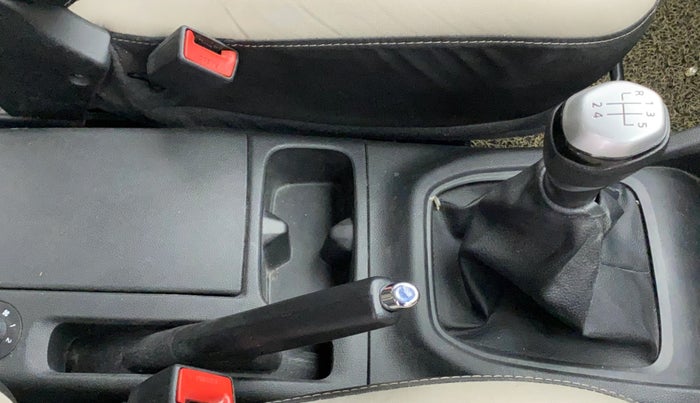 2021 Renault TRIBER RXZ DUAL TONE, Petrol, Manual, 44,431 km, Gear Lever