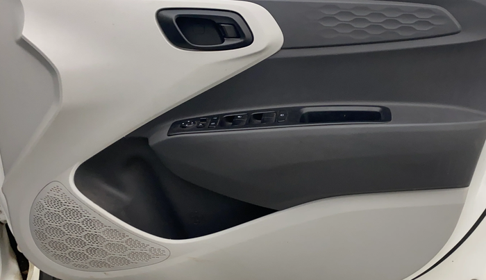 2021 Hyundai GRAND I10 NIOS MAGNA AMT 1.2 KAPPA VTVT, Petrol, Automatic, 66,481 km, Driver Side Door Panels Control