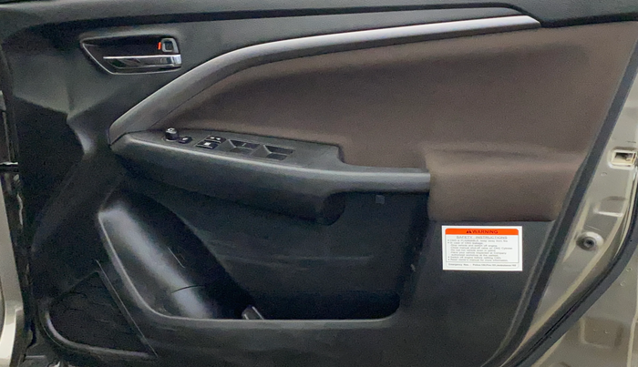 2024 Maruti BREZZA ZXI S-CNG, CNG, Manual, 18,622 km, Driver Side Door Panels Control