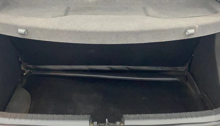 2019 Hyundai Elite i20 ASTA (O) CVT, Petrol, Automatic, 62,415 km, Boot Inside