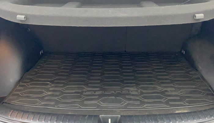 2020 KIA SELTOS HTX 1.5 PETROL, Petrol, Manual, 35,831 km, Boot Inside