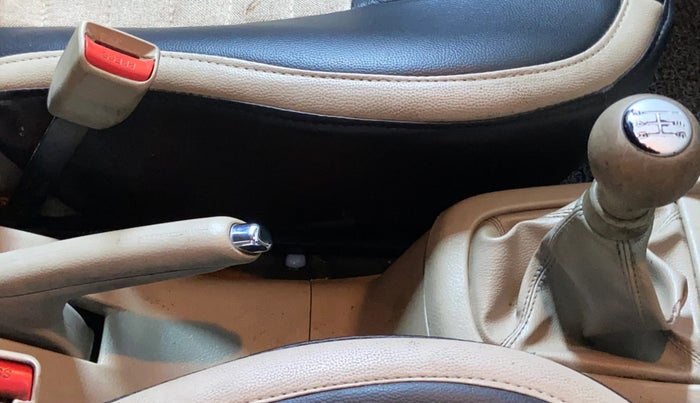 2016 Maruti Ertiga VDI SHVS, Diesel, Manual, 67,304 km, Gear Lever