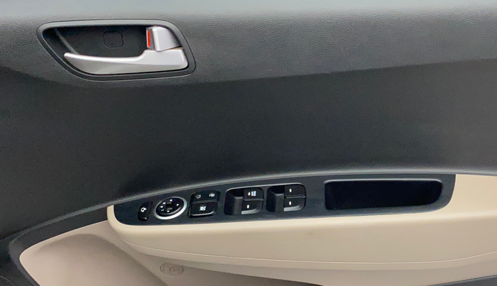 2015 Hyundai Xcent S 1.2, Petrol, Manual, 20,372 km, Driver Side Door Panels Control