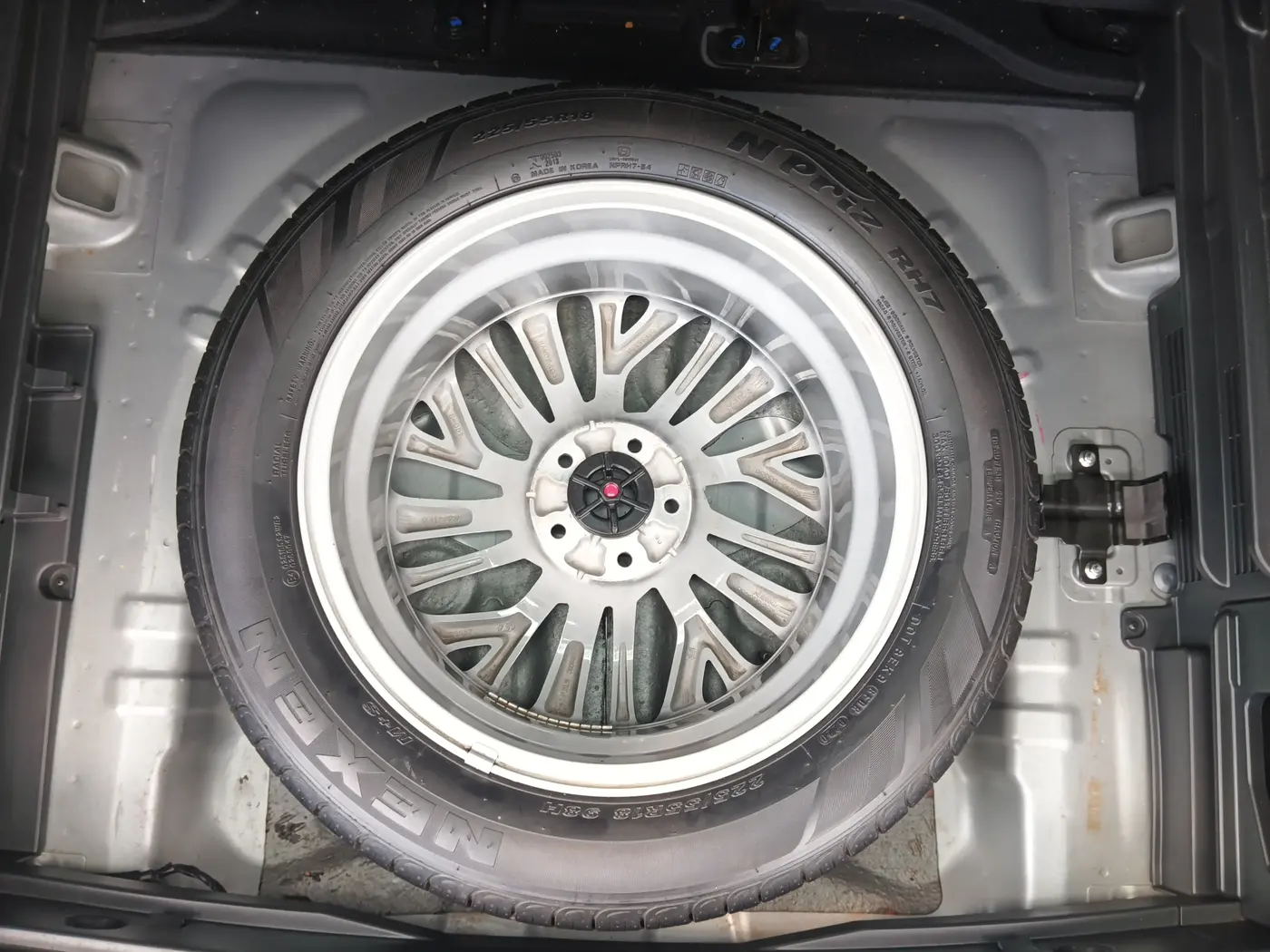 2020 Hyundai Tucson GLS 2WD AT PETROL, Petrol, Automatic, 27,848 km, Spare Tyre
