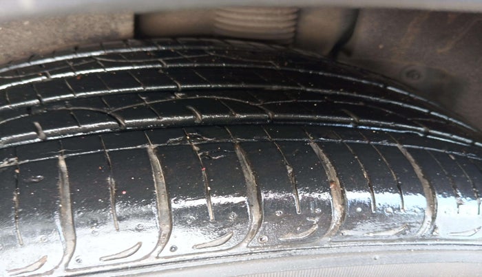 2020 Hyundai Tucson GLS 2WD AT PETROL, Petrol, Automatic, 27,848 km, Left Front Tyre Tread