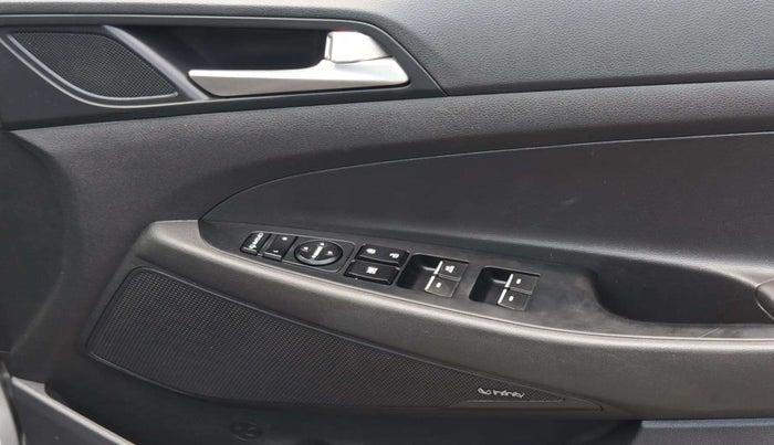 2020 Hyundai Tucson GLS 2WD AT PETROL, Petrol, Automatic, 27,848 km, Driver Side Door Panels Control