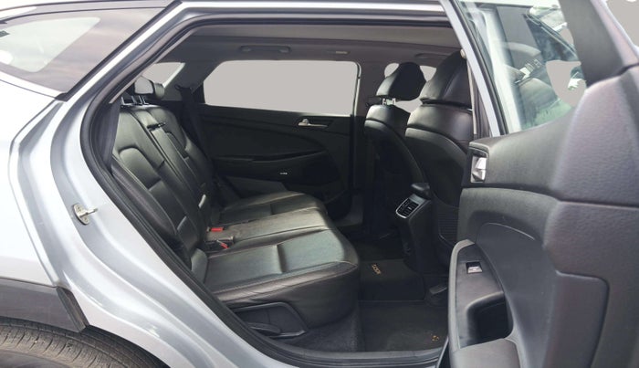 2020 Hyundai Tucson GLS 2WD AT PETROL, Petrol, Automatic, 27,848 km, Right Side Rear Door Cabin