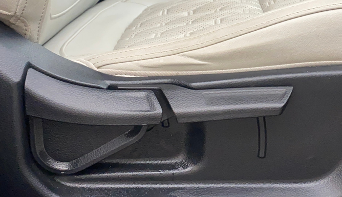 2022 KIA SELTOS HTX 1.5 DIESEL AT, Diesel, Automatic, 93,379 km, Driver Side Adjustment Panel