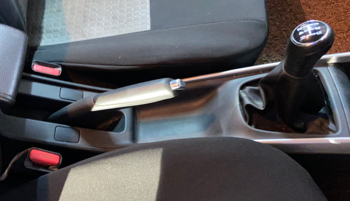 2017 Maruti Baleno ZETA PETROL 1.2, Petrol, Manual, 1,05,591 km, Gear Lever