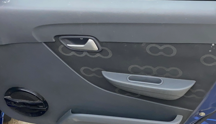 2014 Maruti Alto 800 LXI, Petrol, Manual, 53,420 km, Driver Side Door Panels Control