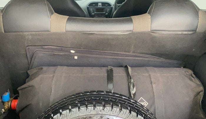 2019 Tata Tiago XT PETROL, CNG, Manual, 51,927 km, Boot Inside