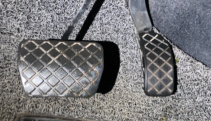 2016 Skoda Rapid 1.5 TDI CR STYLE PLUS AT, Diesel, Automatic, 95,810 km, Pedals