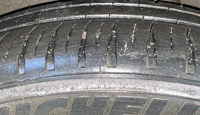 2016 Skoda Rapid 1.5 TDI CR STYLE PLUS AT, Diesel, Automatic, 95,810 km, Left Rear Tyre Tread