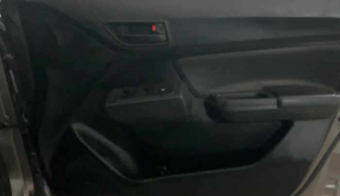 2019 Maruti Swift LXI, Petrol, Manual, 55,344 km, Driver Side Door Panels Control
