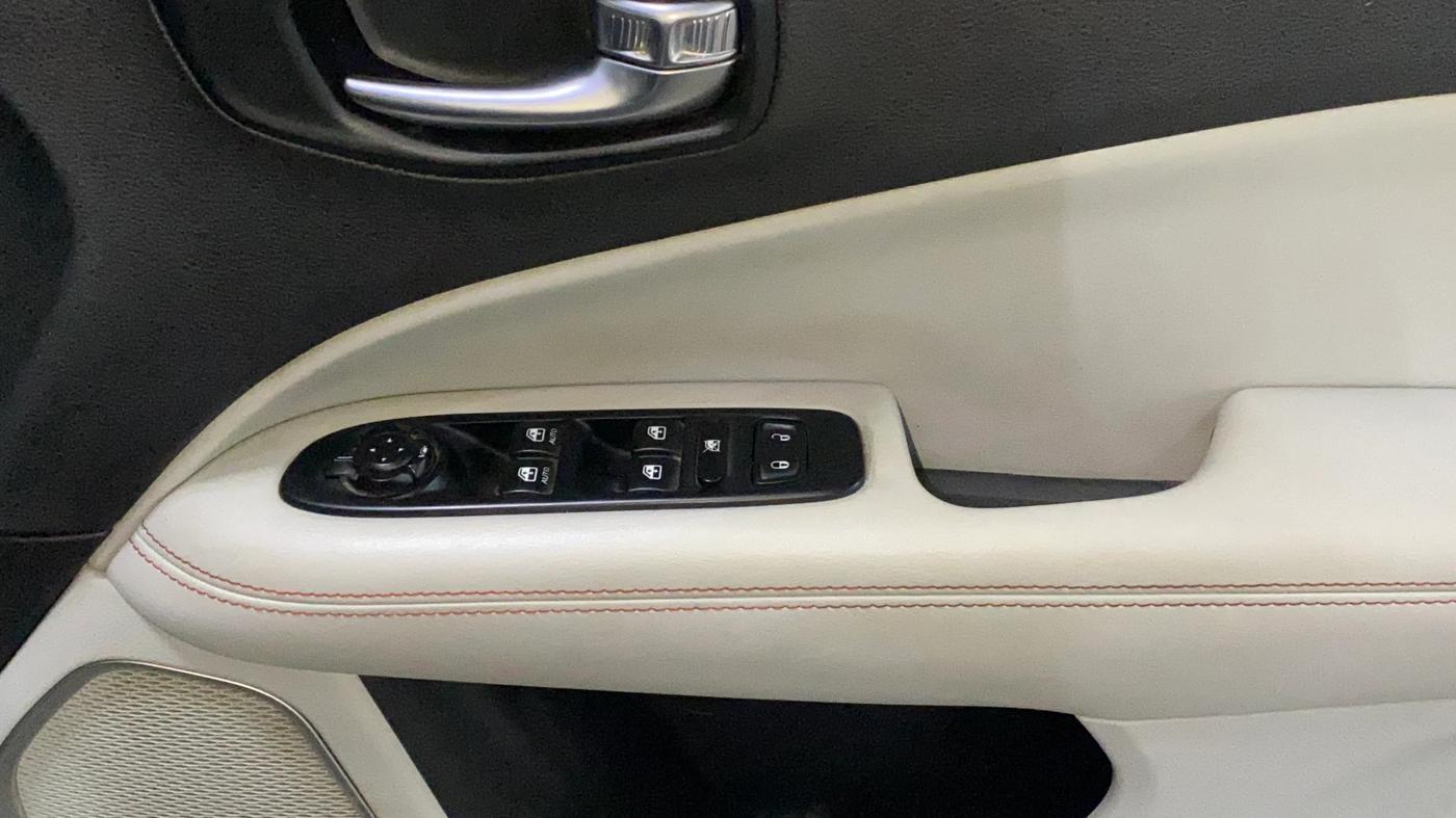 2018 Jeep Compass LIMITED 2.0 DIESEL, Diesel, Manual, 99,088 km, Driver Side Door Panels Control