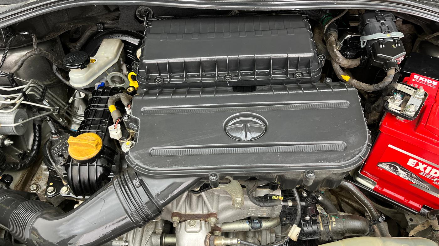 2020 Tata Tiago XT PETROL, Petrol, Manual, 69,712 km, Engine View