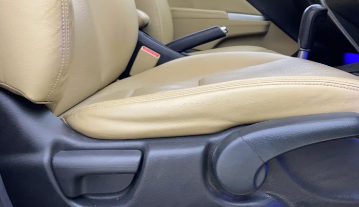 2016 Honda City 1.5L I-VTEC VX CVT, Petrol, Automatic, 1,04,189 km, Driver Side Adjustment Panel