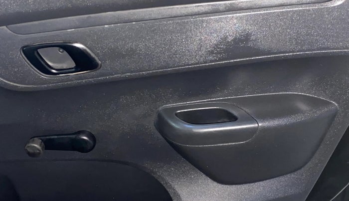 2016 Renault Kwid RXL, Petrol, Manual, 54,630 km, Driver Side Door Panels Control