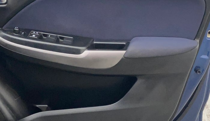 2019 Maruti Baleno ZETA PETROL 1.2, Petrol, Manual, 82,543 km, Driver Side Door Panels Control