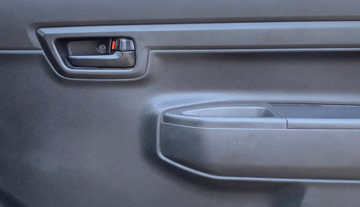 2019 Maruti S PRESSO VXI+, Petrol, Manual, 52,769 km, Driver Side Door Panels Control