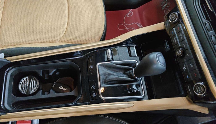 2025 Jeep MERIDIAN Overland 4x4 AT, Diesel, Automatic, 15,532 km, Gear Lever