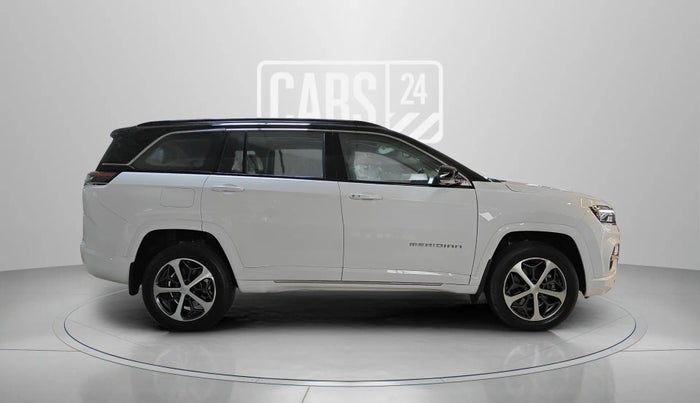 2025 Jeep MERIDIAN Overland 4x4 AT, Diesel, Automatic, 15,532 km, Right Side View