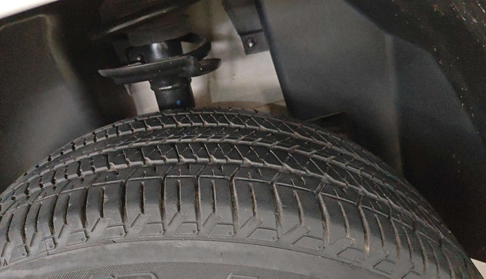 2025 Jeep MERIDIAN Overland 4x4 AT, Diesel, Automatic, 15,532 km, Right Rear Tyre Tread