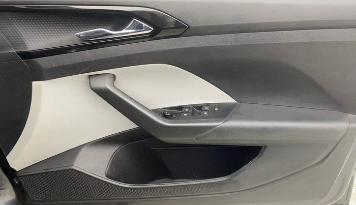 2021 Skoda KUSHAQ STYLE 1.0L TSI AT, Petrol, Automatic, 60,089 km, Driver Side Door Panels Control