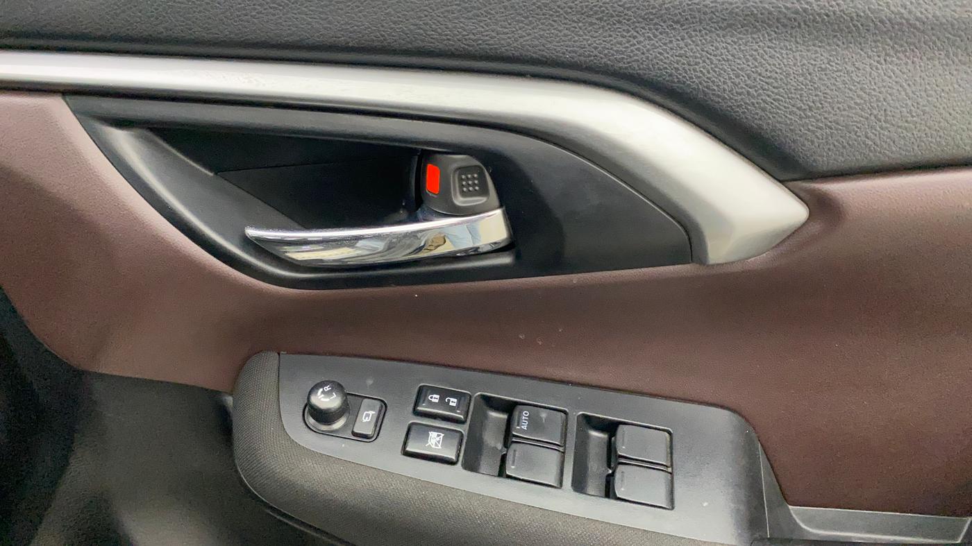 2023 Maruti Grand Vitara DELTA SMART HYBRID, Petrol, Manual, 32,773 km, Driver Side Door Panels Control