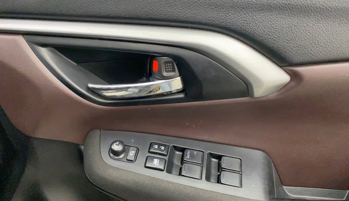 2023 Maruti Grand Vitara DELTA SMART HYBRID, Petrol, Manual, 32,773 km, Driver Side Door Panels Control