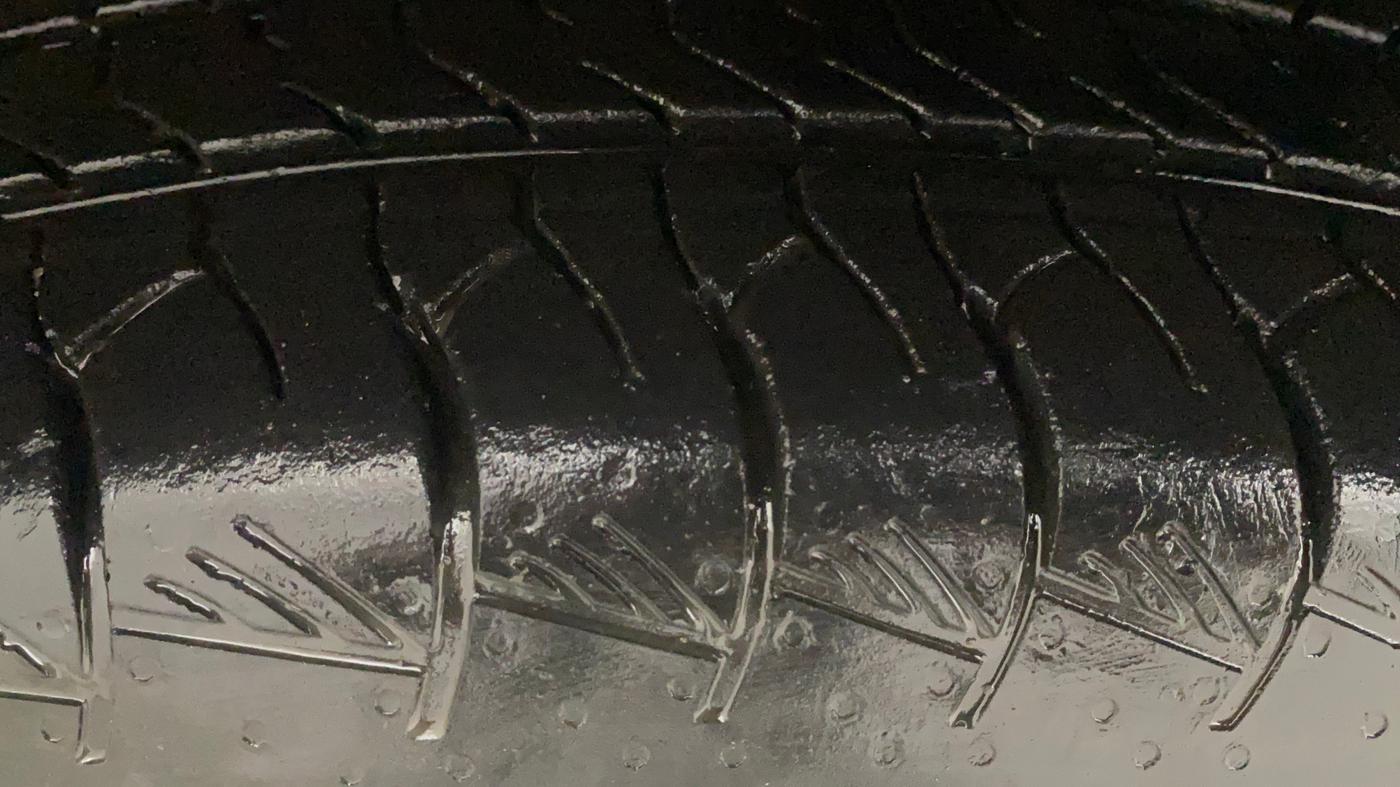 2023 Maruti Grand Vitara DELTA SMART HYBRID, Petrol, Manual, 32,773 km, Left Front Tyre Tread