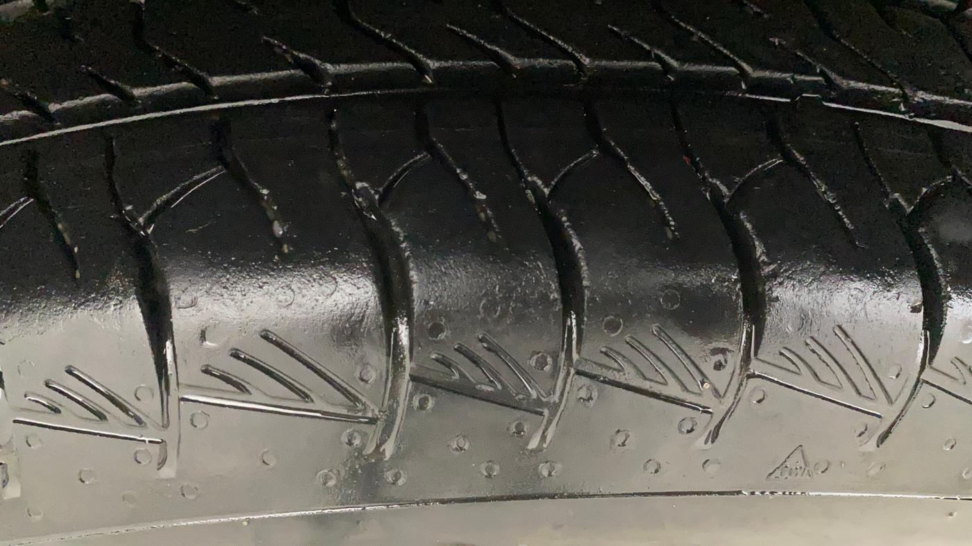 2023 Maruti Grand Vitara DELTA SMART HYBRID, Petrol, Manual, 32,773 km, Right Rear Tyre Tread