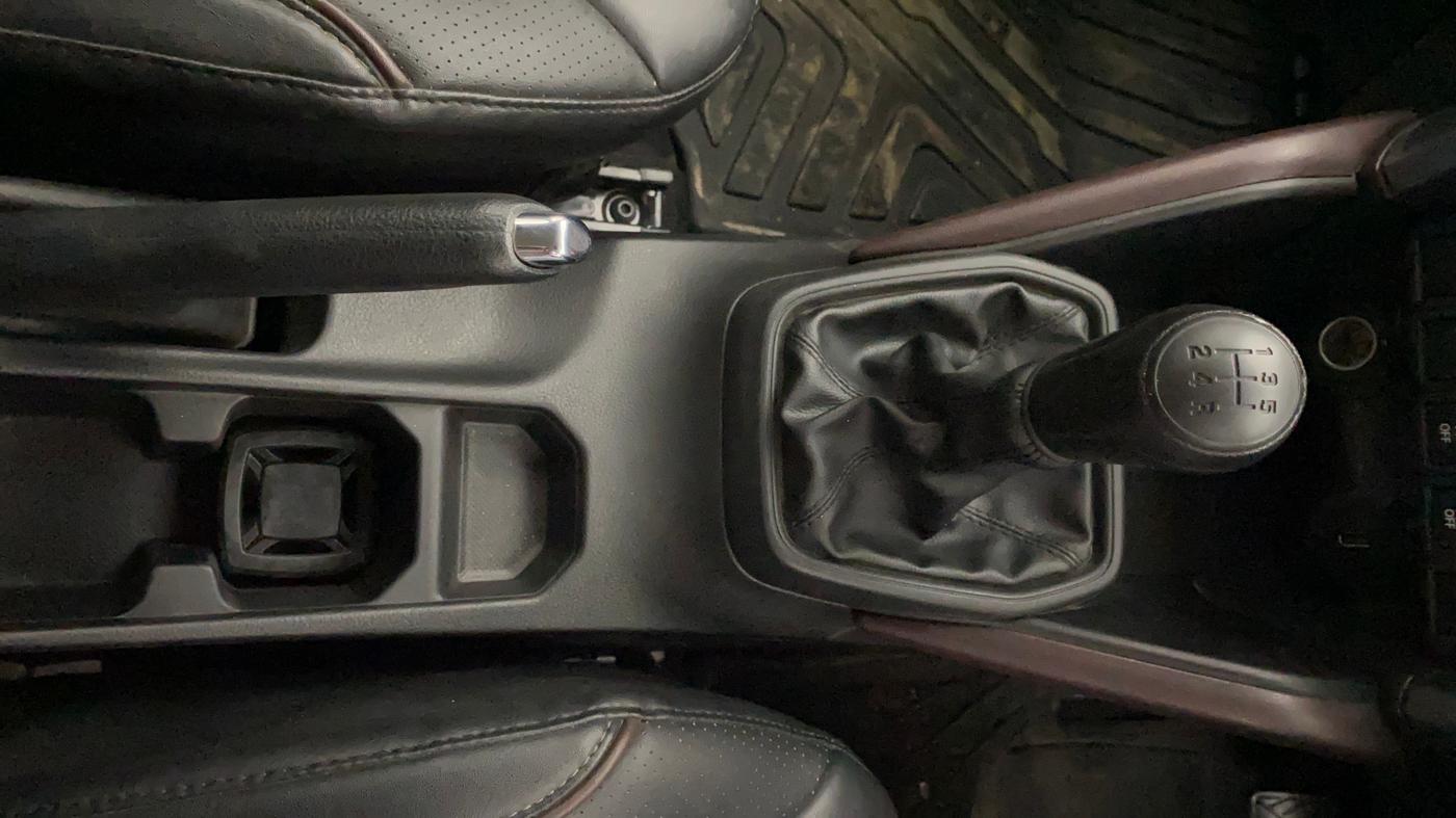 2023 Maruti Grand Vitara DELTA SMART HYBRID, Petrol, Manual, 32,773 km, Gear Lever