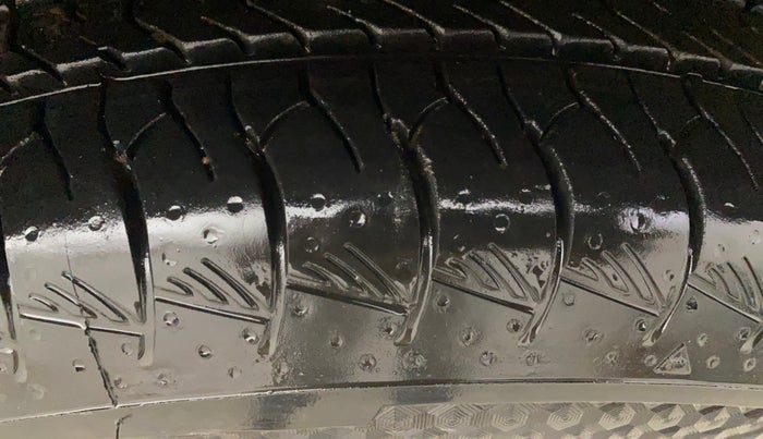 2023 Maruti Grand Vitara DELTA SMART HYBRID, Petrol, Manual, 32,773 km, Right Front Tyre Tread