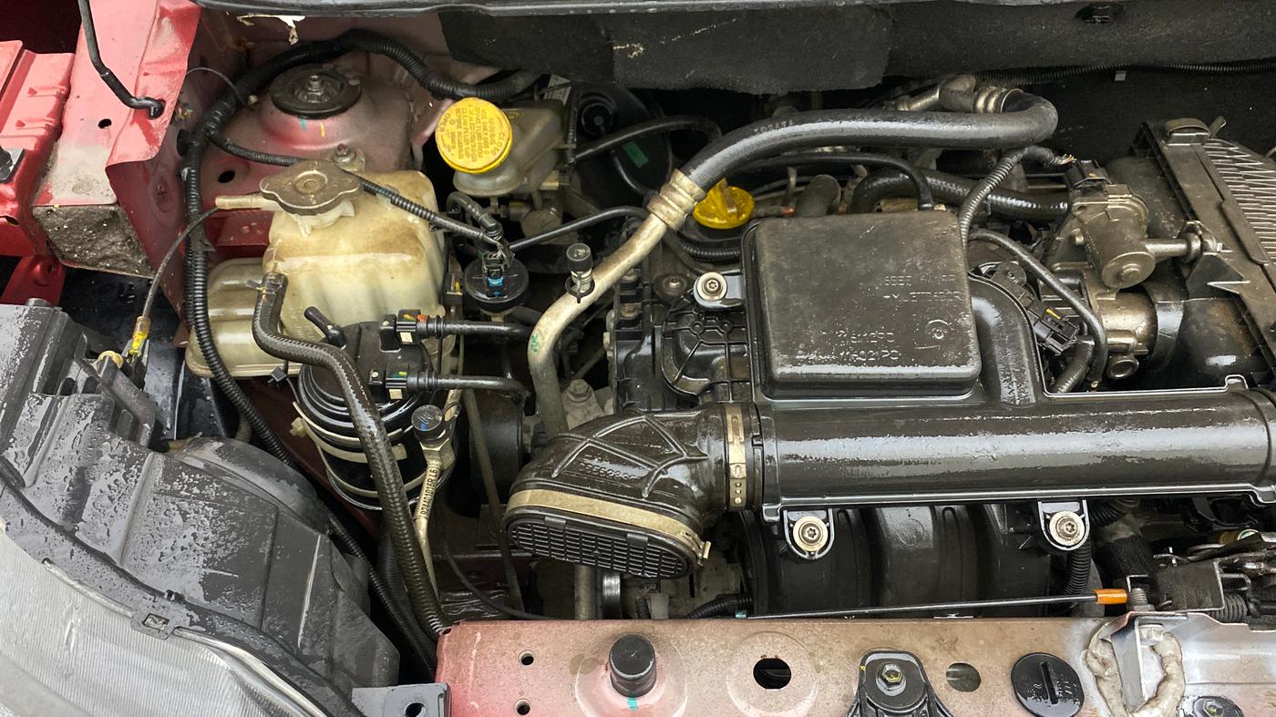 2019 Renault TRIBER RXT, Petrol, Manual, 56,337 km, Engine View - Right