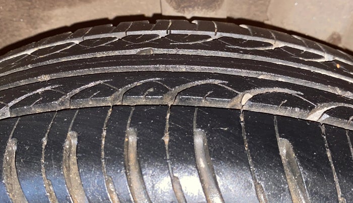 2014 Hyundai Grand i10 SPORTZ 1.2 KAPPA VTVT, Petrol, Manual, 64,085 km, Left Rear Tyre Tread