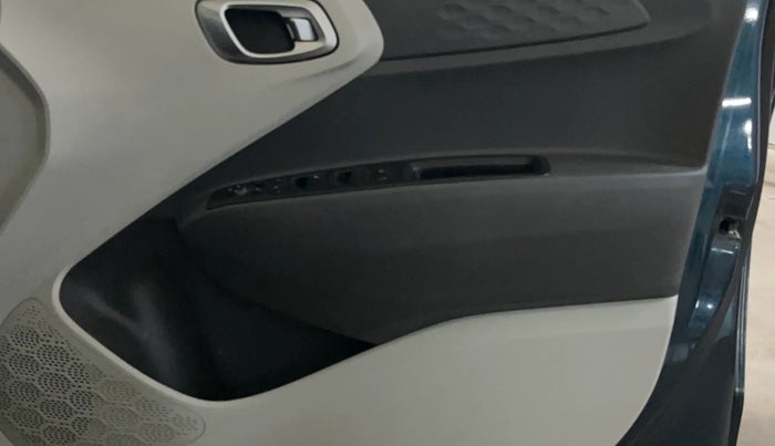 2020 Hyundai GRAND I10 NIOS SPORTZ 1.2 KAPPA VTVT, Petrol, Manual, 84,668 km, Driver Side Door Panels Control