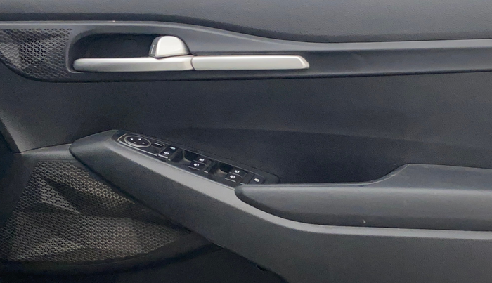 2022 KIA SELTOS HTK 1.5 PETROL, Petrol, Manual, 21,952 km, Driver Side Door Panels Control