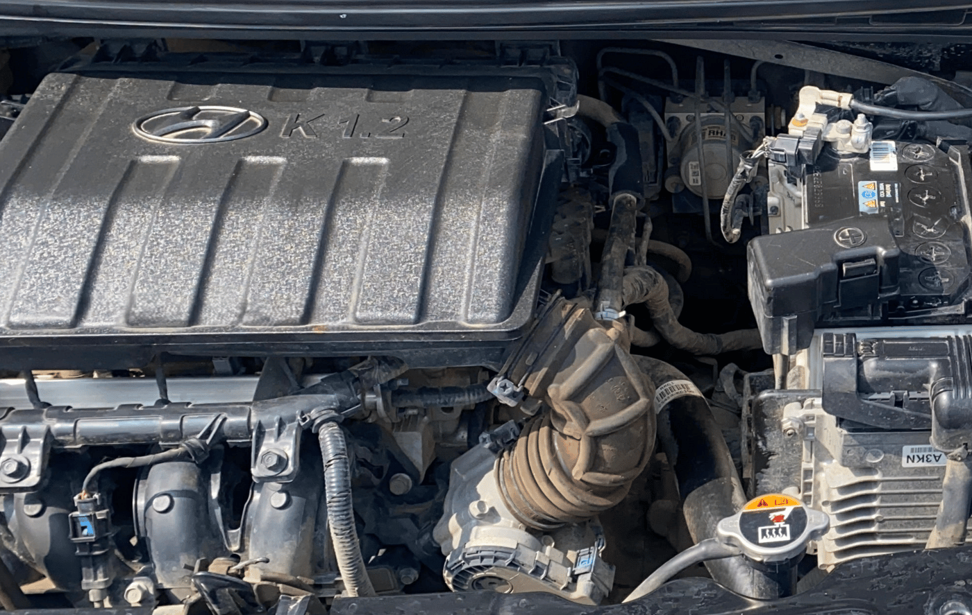 2022 Hyundai AURA S 1.2 AMT, Petrol, Automatic, 21,312 km, Engine View - Left